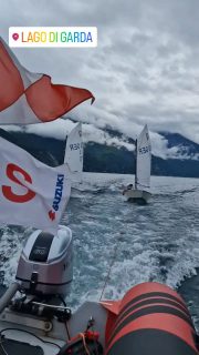 Impressionen aus Tag 2 unseres Ostertrainings am Gardasee. Letzte Vorbereitungen auf die Regatta in mitten einer riesigen Ansammlung internationaler Optisegler.