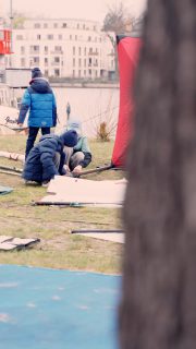 Start in die neue Segelsaison: Am Sonntag im Anschluss an das Ansegeln startete die Opti A/B Gruppe mit dem ersten Wassertraining. Mit 10 Sportlerinnen und Sportlern aus unserem Verein, dem @sc.brise und der @tourensegler_1898 war es ein konstruktiver Auftakt. Wir freuen uns auf die kommenden Monate auf dem Wasser.
Wer bei uns mitsegeln möchte, findet alle relevanten Informationen sowie Kontaktdaten auf unserer Website über den Link in unserem Profil.